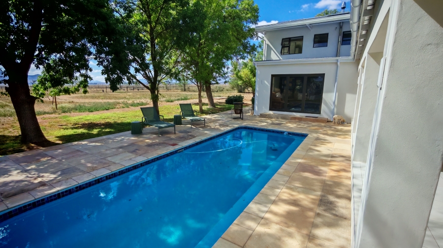 6 Bedroom Property for Sale in Middelburg Eastern Cape